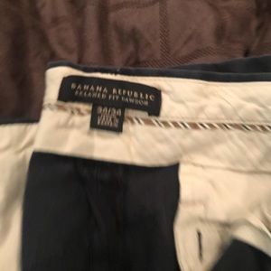 Navy blue Banana Republic chino pants. Sz 34